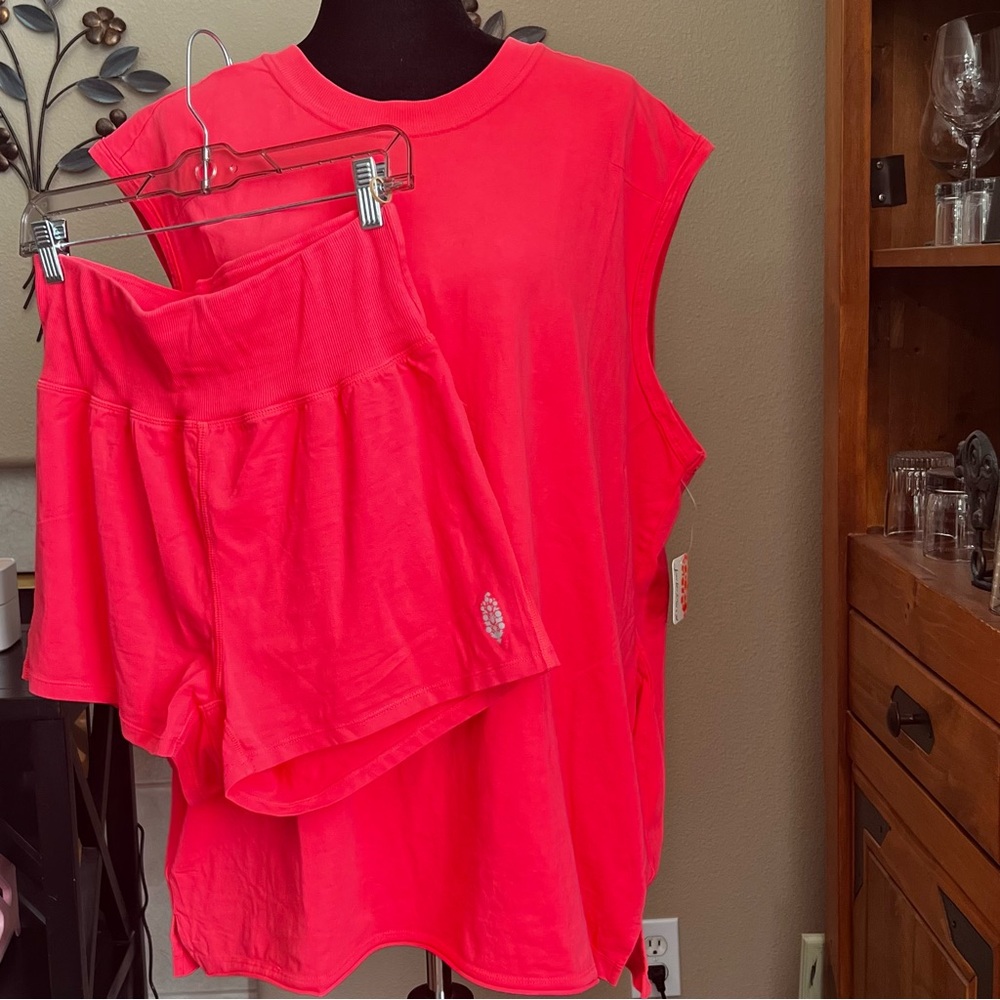 FREE PEOPLE MOVEMENT:”Hot Shot Micro Set”Electric Sunset Shorts/Tank Top NWT - Picture 6 of 8